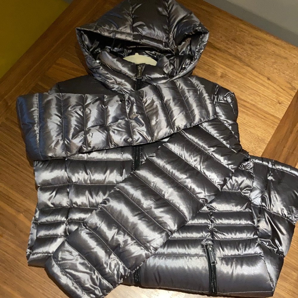 Platinum puffer coat, packable, size S